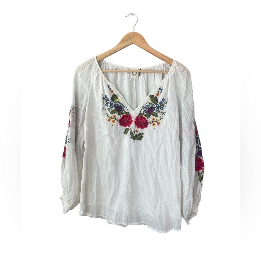 Anthropologie Akemi + Kin Embroidered Blouse